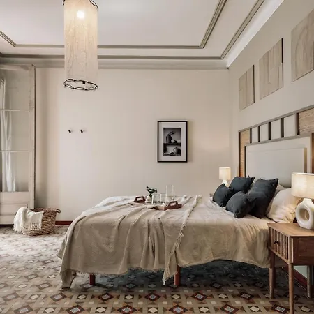 Cotoca - 3 Bedrooms And Balcony In Eixample Dreta *