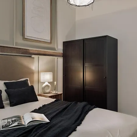 Cotoca - 3 Bedrooms And Balcony In Eixample Dreta