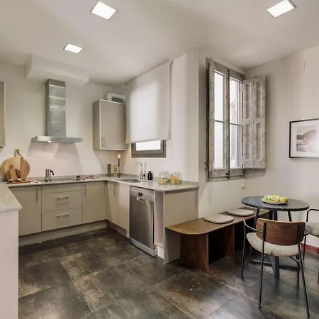 Cotoca - 3 Bedrooms And Balcony In Eixample Dreta *