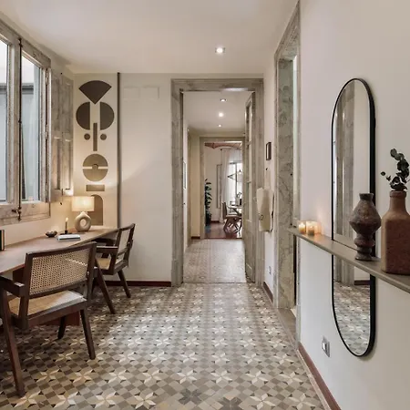 Cotoca - 3 Bedrooms And Balcony In Eixample Dreta Barcelone